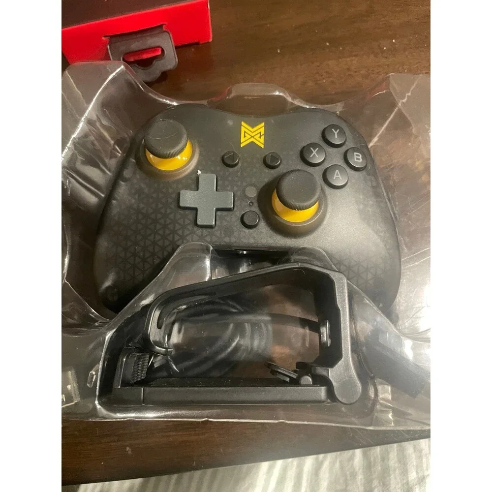 MGC SCORPA Compact Wired Controller for Android and Windows PC